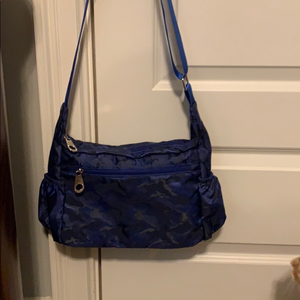 Purse - Picture 2 of 3